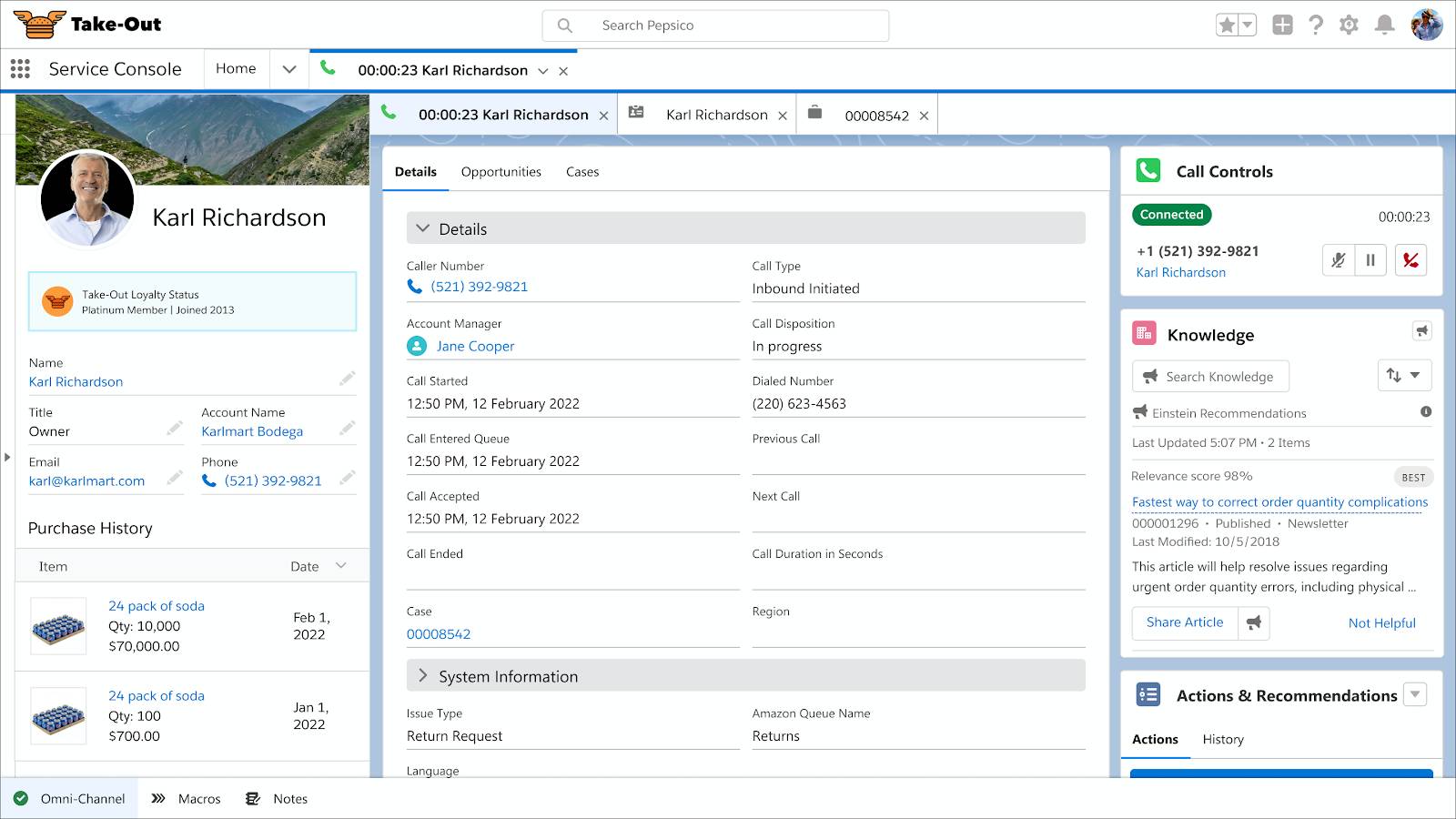 A case and Knowledge article in the Service Console.
