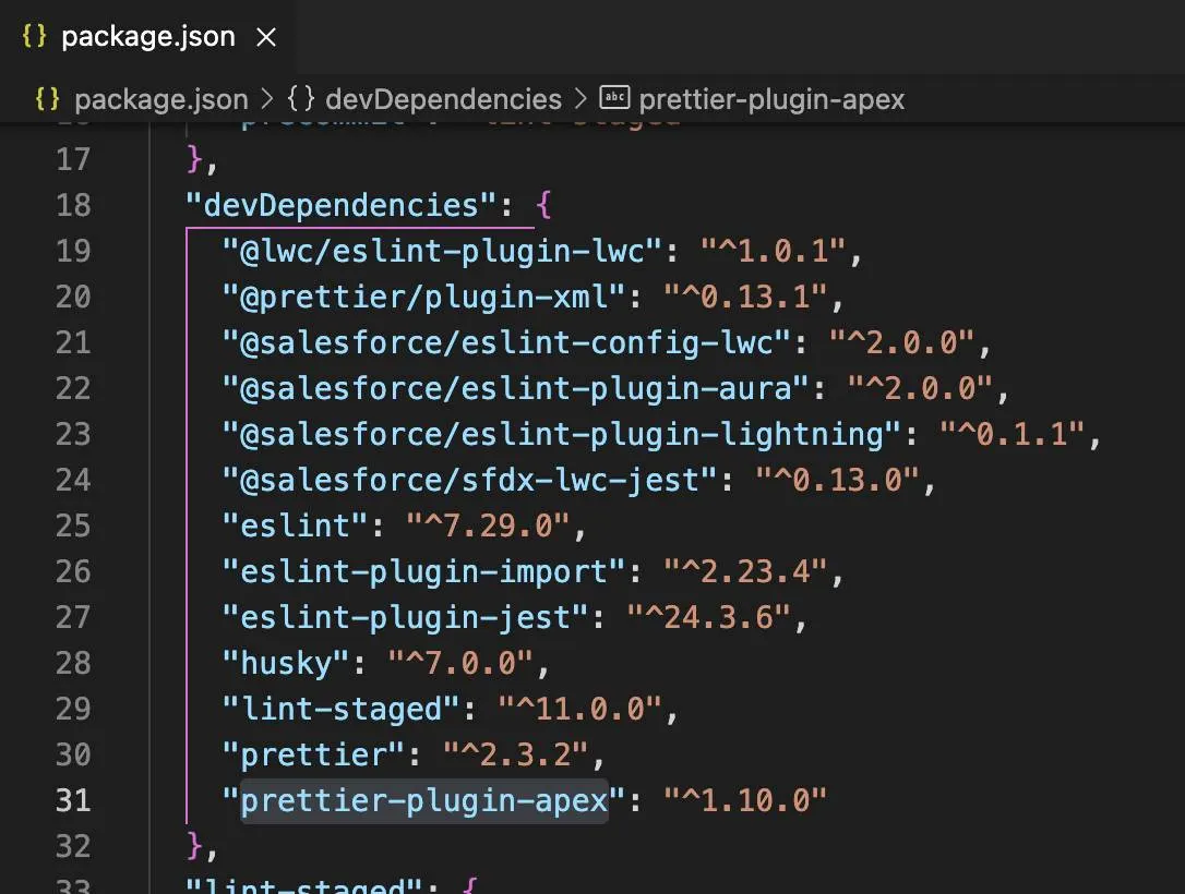 Fichier package.json avec prettier-plugin-apex mis à jour.