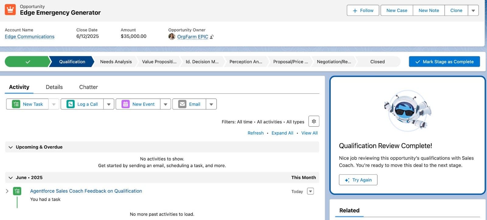 Opportunity Record（业务机会记录）页面，显示 Qualification Review Complete（资格鉴定审核完成）消息。