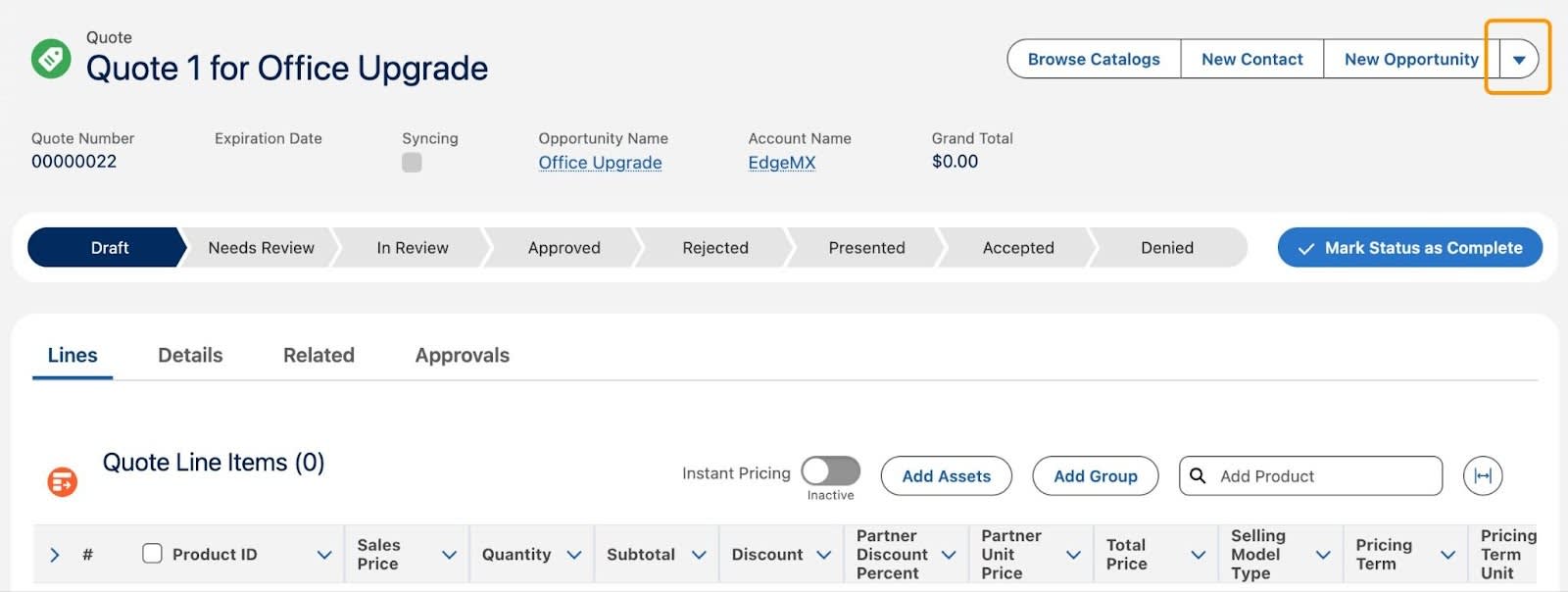 Preventivo correlato alla pagina del record Office Upgrade (Upgrade ufficio) in cui è evidenziata la freccia del menu.