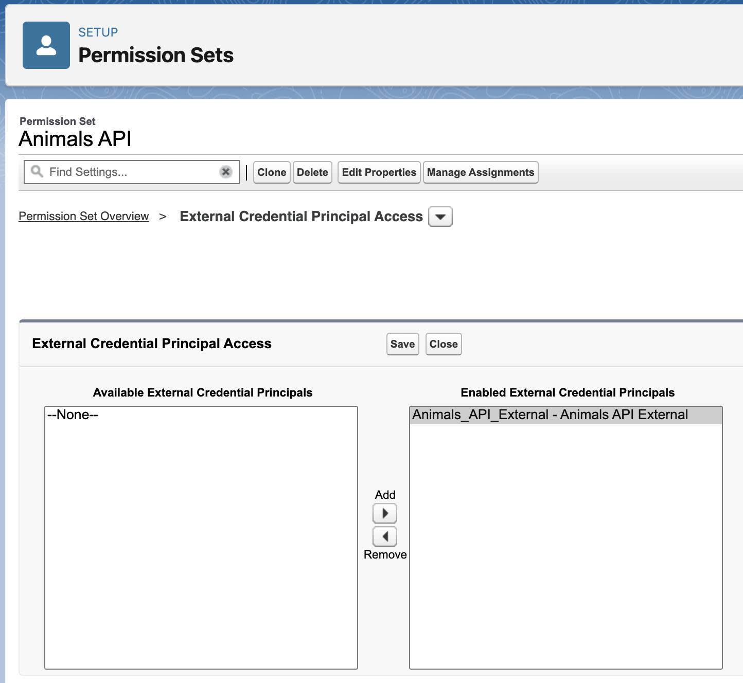 [External Credential Principal Access (外部ログイン情報プリンシパルアクセス)] 設定の [Enabled External Credential Principals (有効な外部ログイン情報プリンシパル)] ボックスに [Animals_API_External - Animals API External (Animals_API_External - 動物 API 外部)] と表示されている [Animal API (動物 API)] 権限セット。