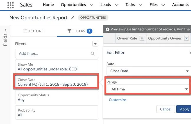 Captura de tela da seção Filters (Filtros) no Criador de relatórios, que é usada para especificar um intervalo de datas