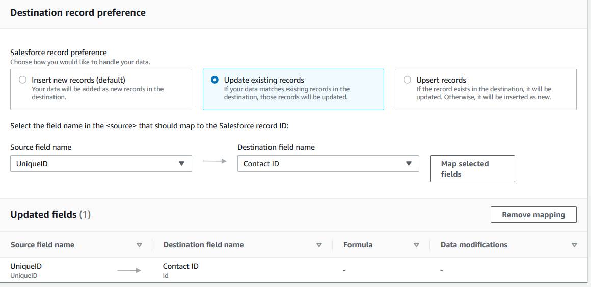 Section Destination record preference (Préférence d’enregistrement de destination) avec Update existing records (Mettre à jour les enregistrements existants) sélectionné et UniqueID mappé à ID du contact.
