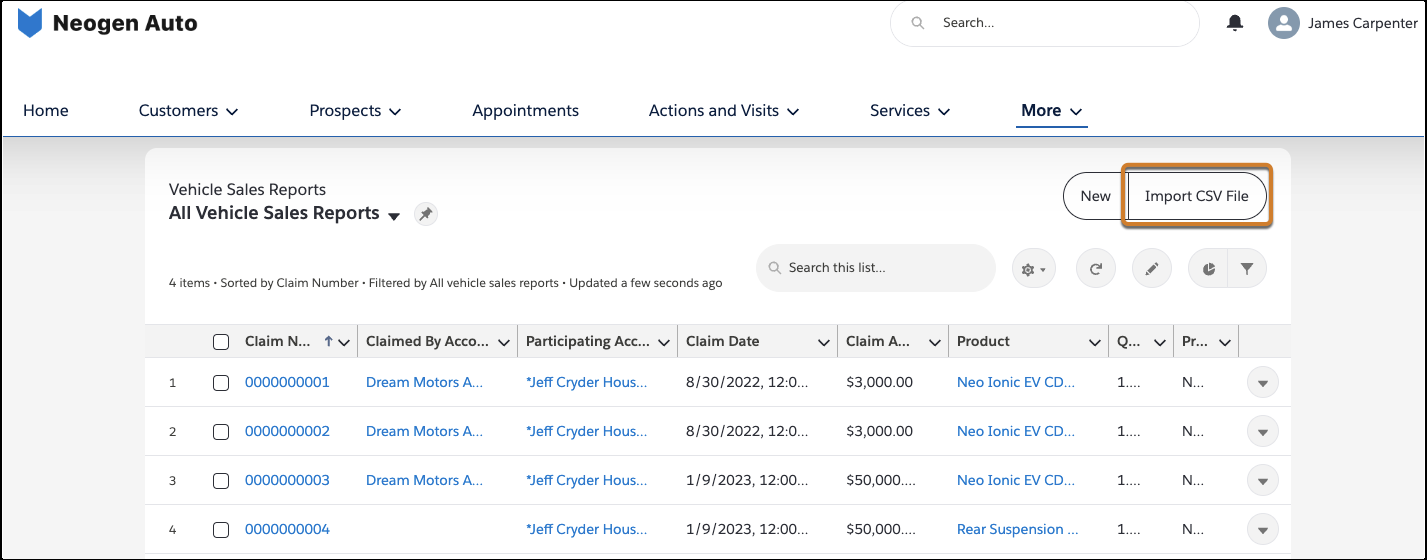販売業者が Automotive Cloud に販売レポートをアップロードするために使用できる [Import CSV File (CSV ファイルをインポート)] アクション