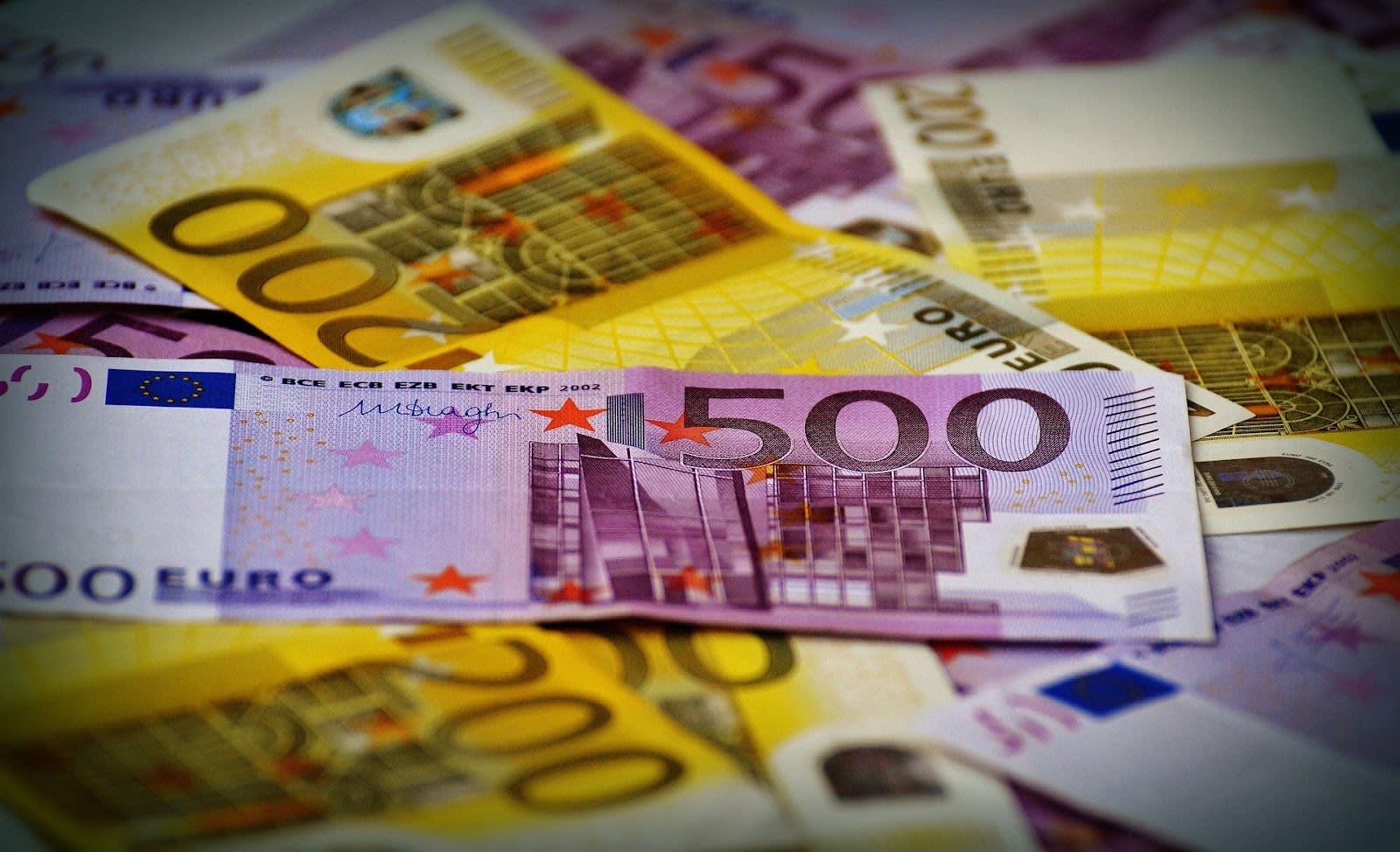 Picture of pile of Euros