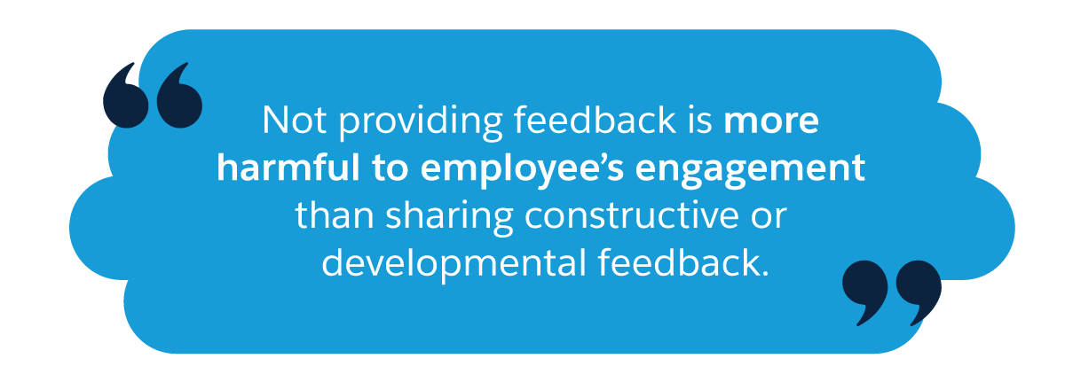 L’absence de commentaires gêne davantage l’engagement des employés que le partage de commentaires constructifs et formateurs.