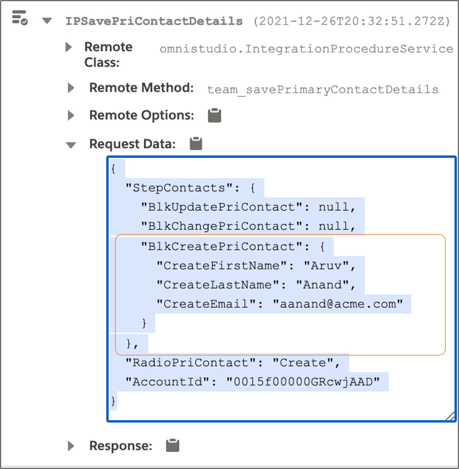 [Request Data (要求データ)] ペインに、主取引先責任者の作成の Omniscript JSON が表示される。