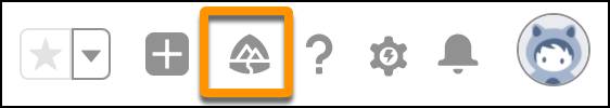 El icono Learning Paths (Rutas de aprendizaje) se encuentra entre los iconos Global Actions (Acciones globales) y Help Menu (Menú de ayuda) del encabezado global.