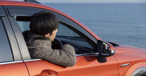 マイカー購入はローンを組むか、運用資産を崩して一括か？