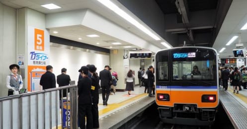 座って帰宅できる首都圏私鉄の着席サービスの全貌