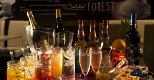 ビールやワインがタダで飲み放題 宿泊料金で目いっぱい楽しめるホテル