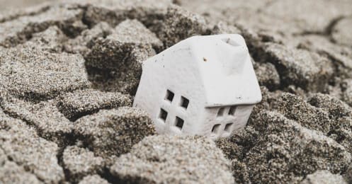 過去15年で最低水準「日本株の地盤沈下」を食い止められるか