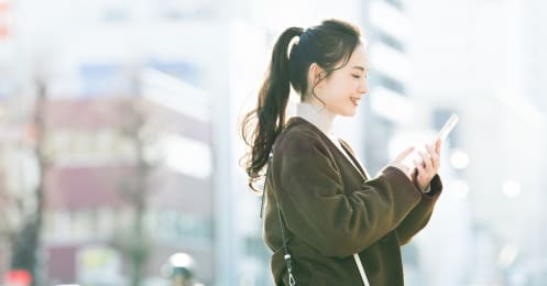 都内で暮らす30代独身女性の平均年収や貯蓄額、生活費はいくら？【2023年版】