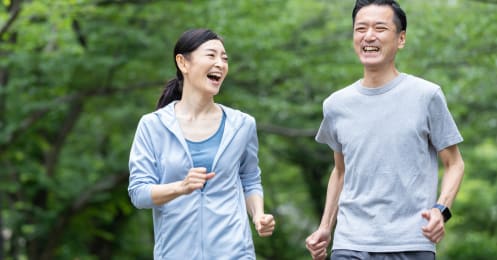 都内で暮らす40代夫婦の平均年収や貯蓄額、生活費はいくら？【2023年版】