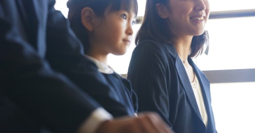 世帯年収2700万夫婦「子ども2人私立小学校で、贅沢な暮らしは維持できる？」