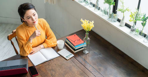 「早期退職して子どもと親のケアを優先したい」大黒柱シングルマザーの希望は叶う？