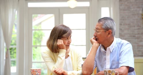 「保険に加入しすぎ？」老後に向けて支出を減らしたい夫婦。見直しのポイントは？