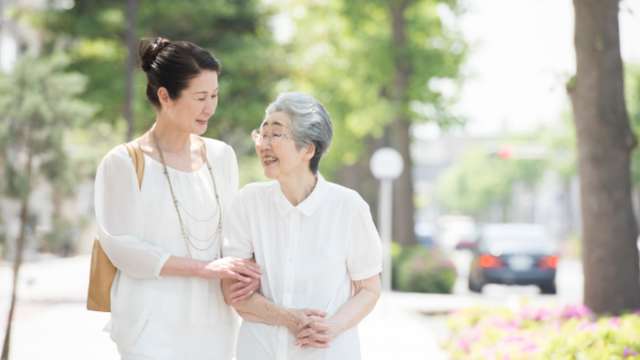 入れる 親 を 扶養 に