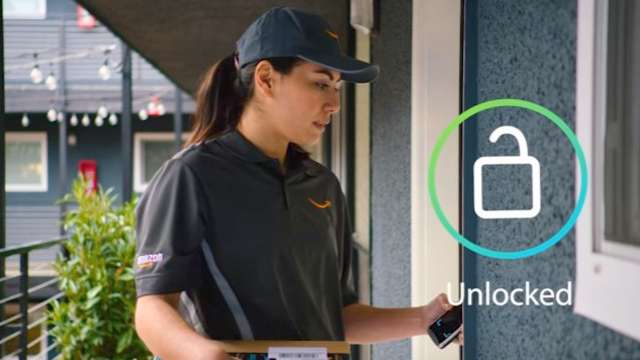 留守でも家の中に宅配 アマゾン キー は革命を起こす money plus