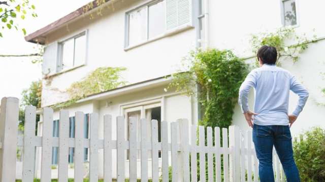 50代で直面した 自宅の築30年問題 建て替えか 住み替えか Money Plus