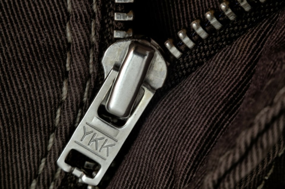 YKK