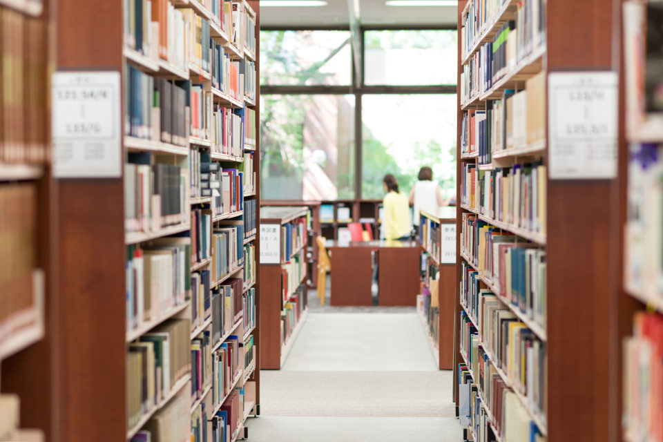 文藝春秋社の社長が図書館に異例のお願いをした背景 Money Plus