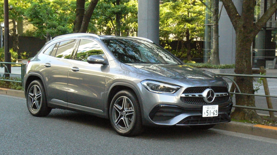 ライバルは身内にあり ベンツ 2代目gla が悩ませる10万円の差 Money Plus