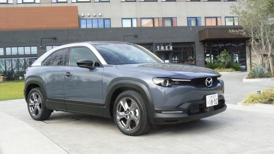 マツダMX-30 「観音開き」ドアとロータリーエンジン復活に見る“ロマン