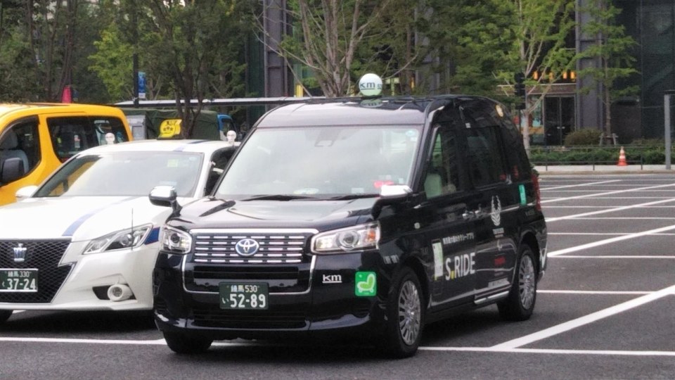 2年で台数11倍 ノッポなタクシー が急に普及し始めたワケ Money Plus