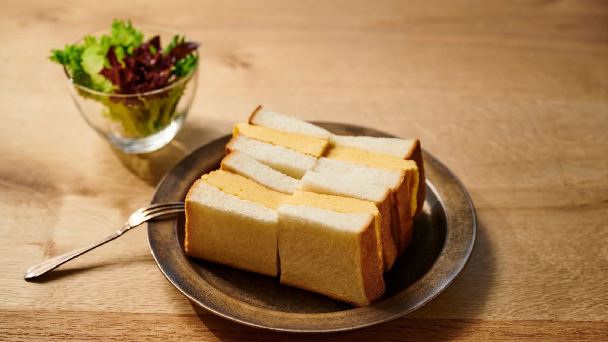 角型食パンと山型食パンの違いは形だけじゃない 焼くかそのままか それぞれの味とおすすめの食べ方 Money Plus