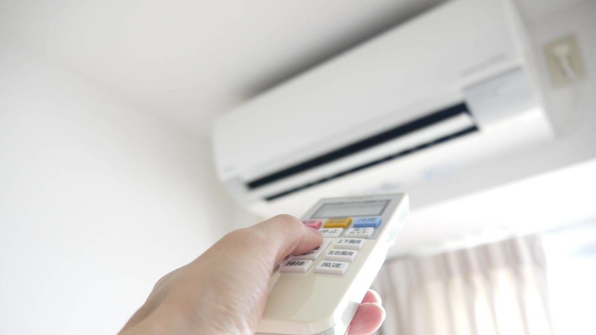 冬のエアコンはつけっぱなしが得？設定温度は何度が適切か MONEY PLUS
