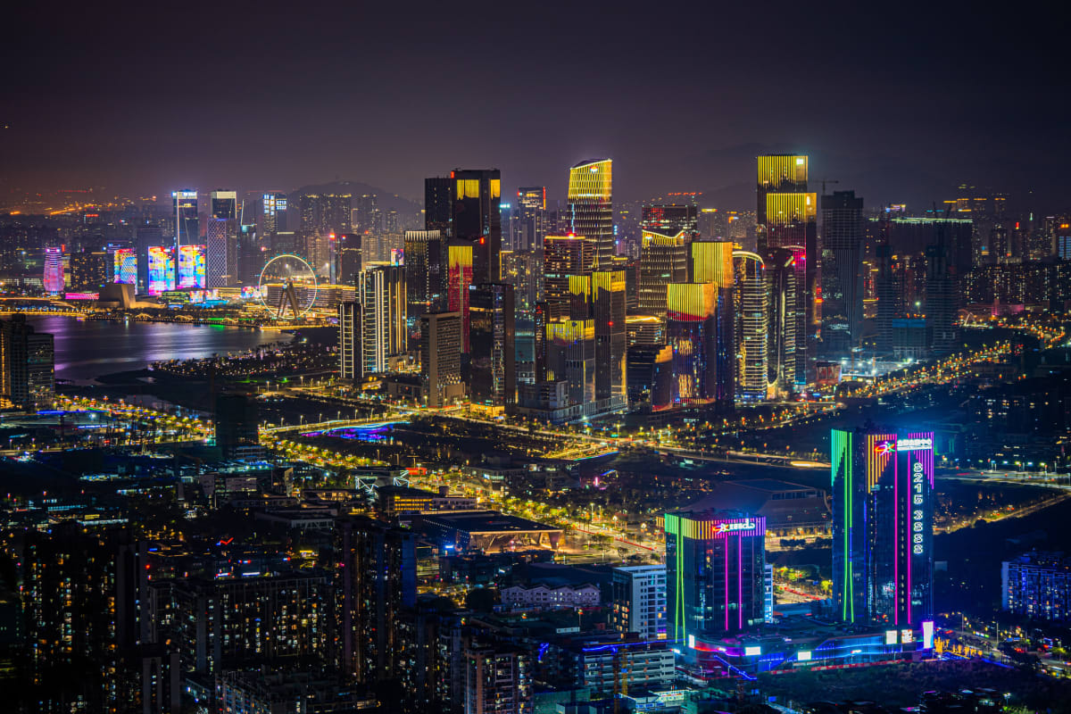 中国の不動産バブルが崩壊間近？ 日本経済に与える影響とは – MONEY PLUS