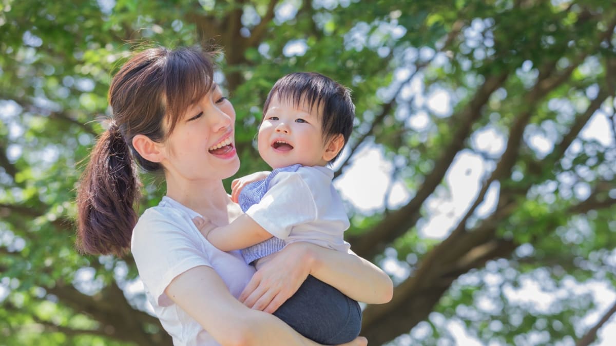 44歳で第二子を授かり住宅ローンが負担に 教育費捻出のために検討すべきこと Money Plus