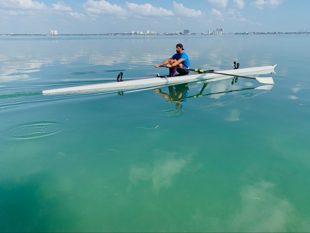 Is Rowing Good for Your Knees? Hydrow Hydrow