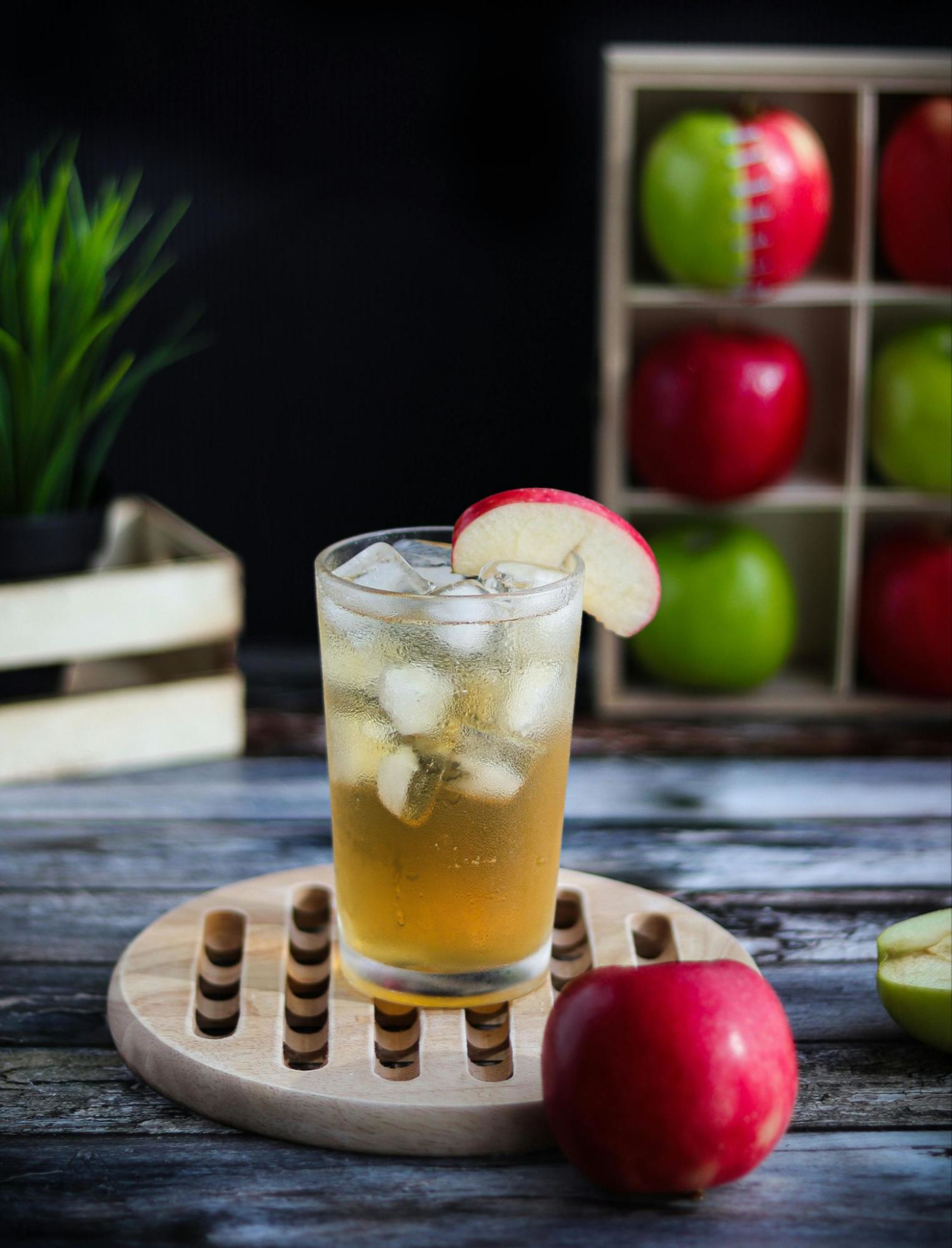 An apple cinnamon spritz, an easy mocktail recipe for Dry January.