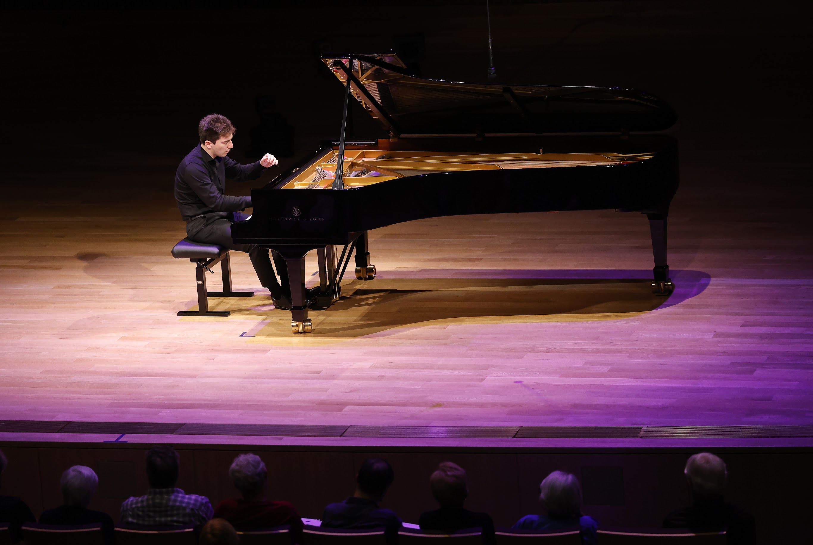 Quarterfinal Round - Denis Linnik
