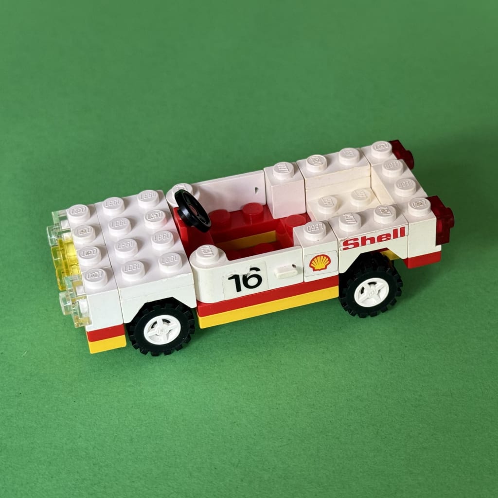 The body of the car completed in step 7