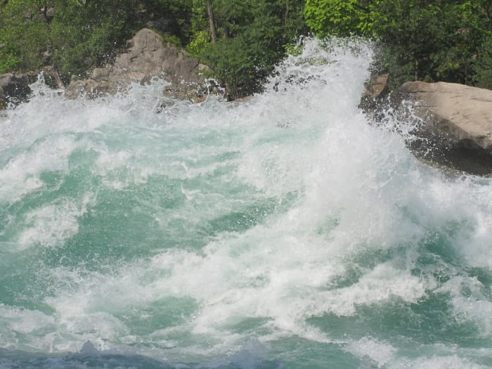 White Water Walk Niagara Gorge boardwalk alongside Class VI Whirlpool Rapids