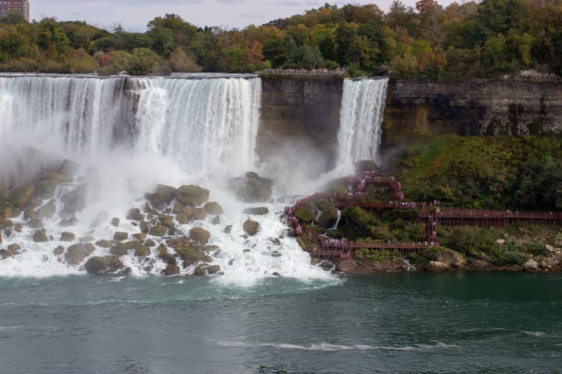 Cave of the Winds decks beside Bridal Veil Falls