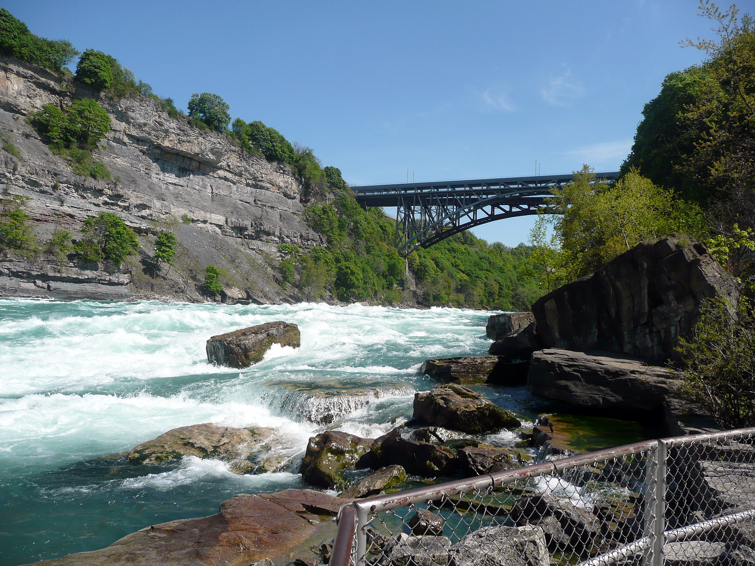 The Whirlpool and the bridge across the Niagara Gorge from above