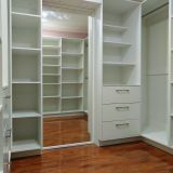 Walking Closet