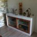 Credenza blanca lacada y madera barnizada