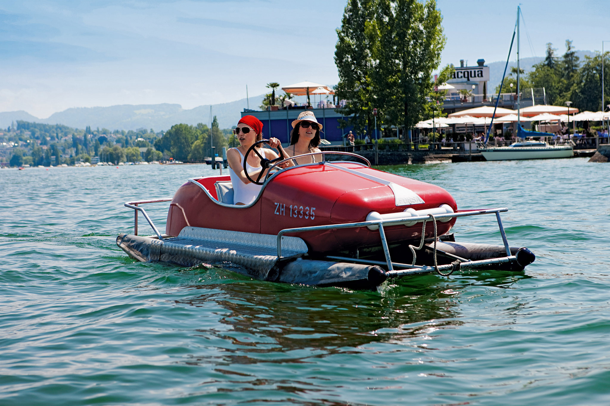 Pedalo auf dem Zürichsee