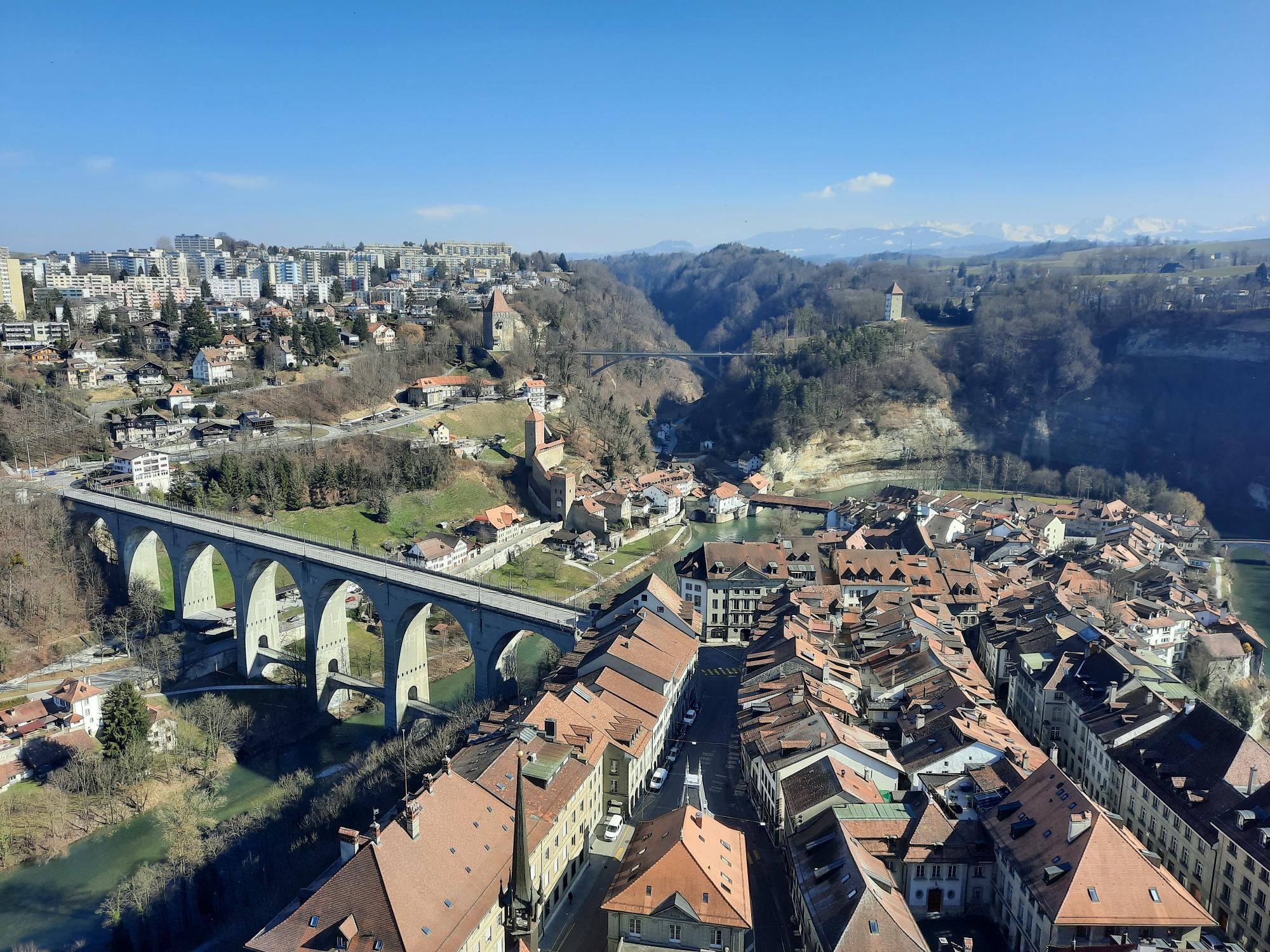 Entdecke den Charme von Fribourg