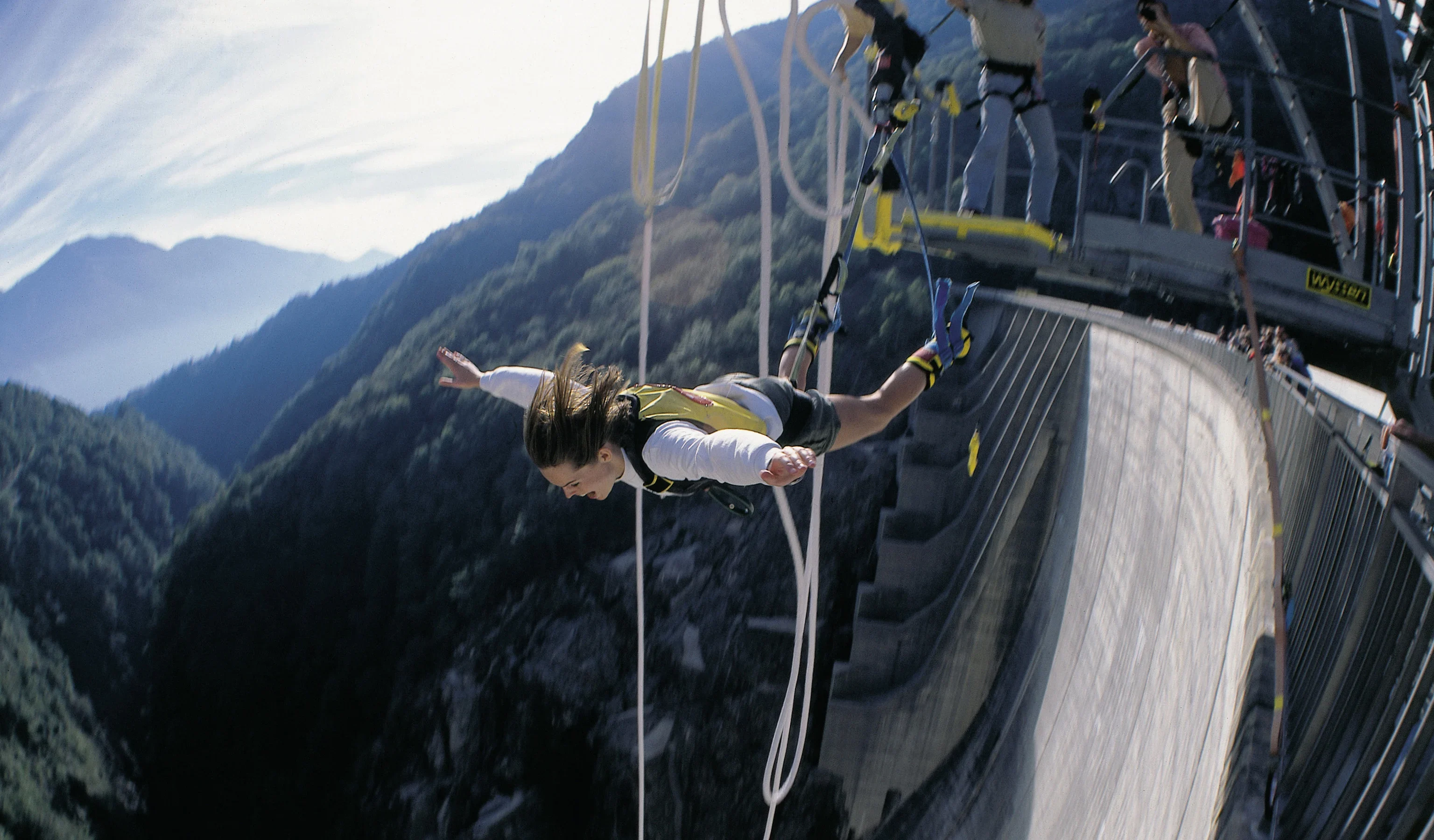 007 Bungee Jump