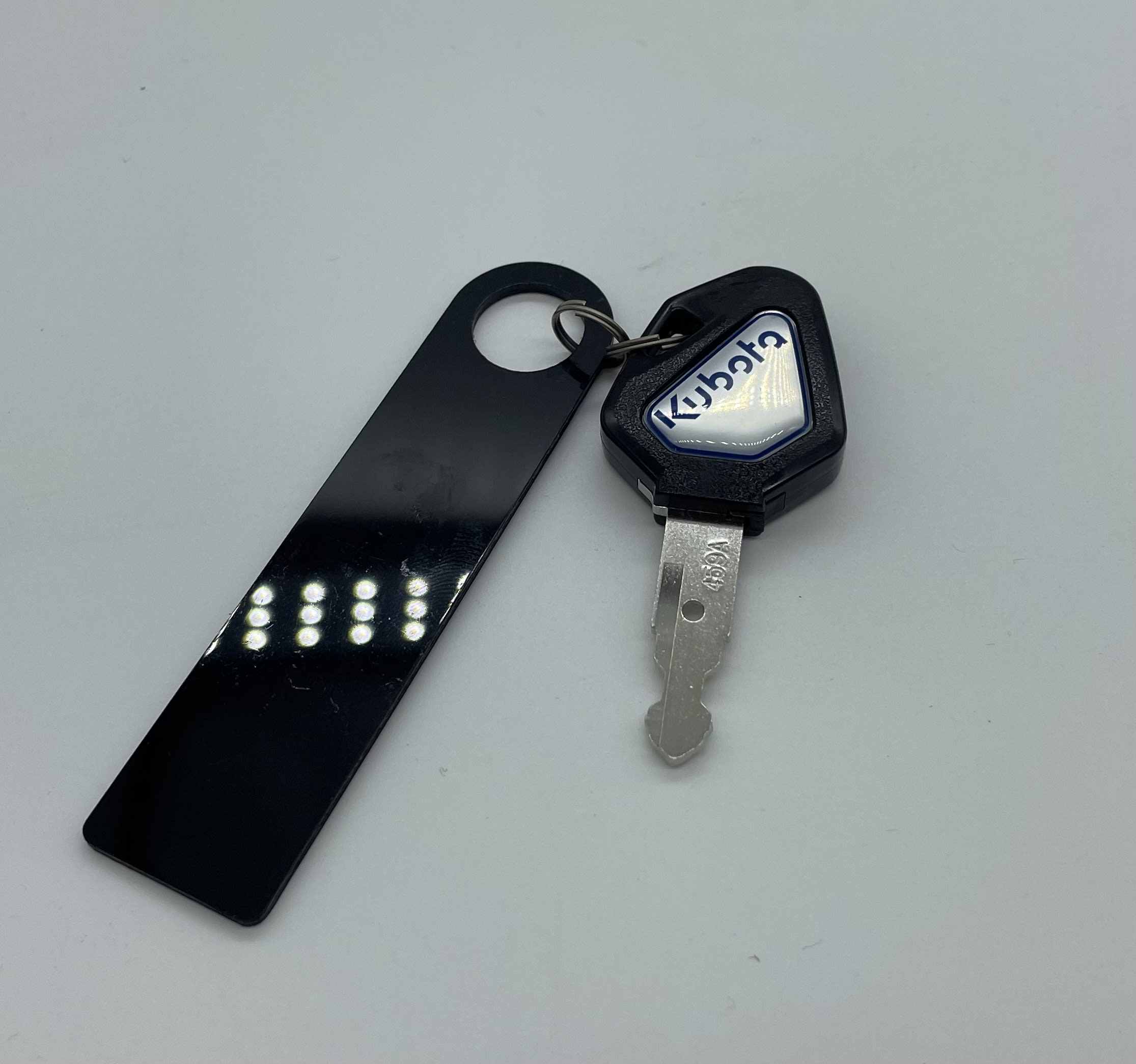 NØKKEL MED KUBOTA ANTITHEFT Velkommen