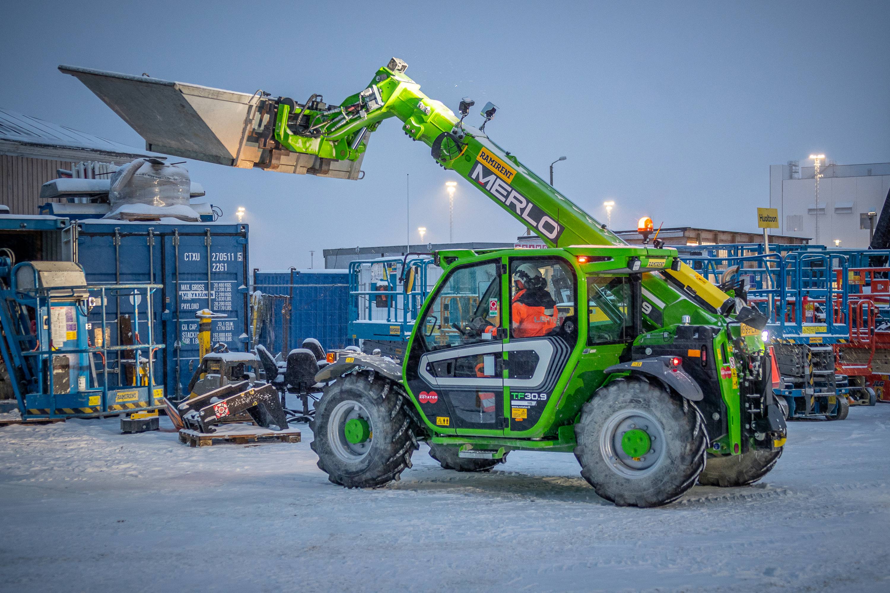 Merlo TF 33.7 i arbeid