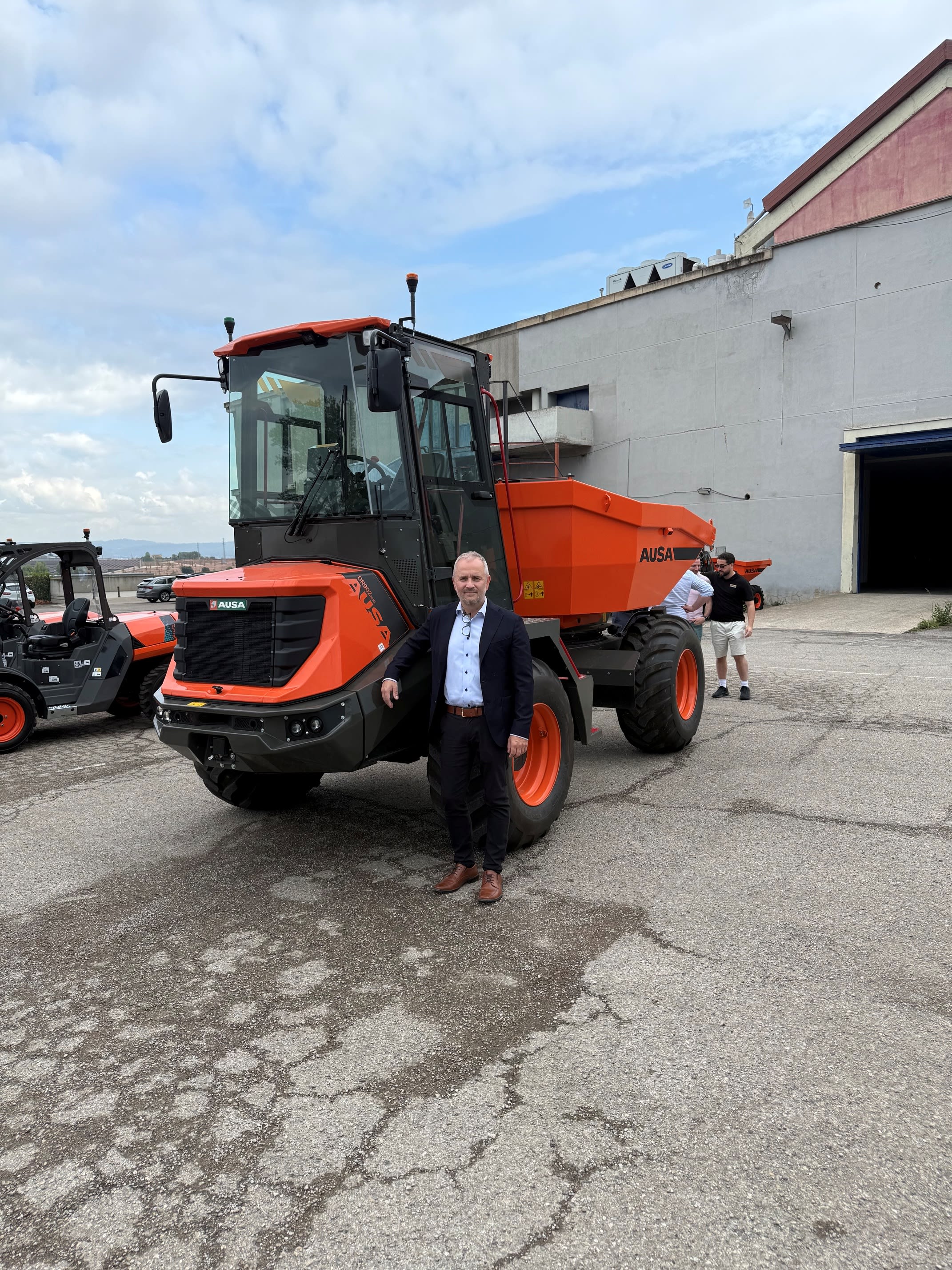 AUSA DR902AHG Dumper