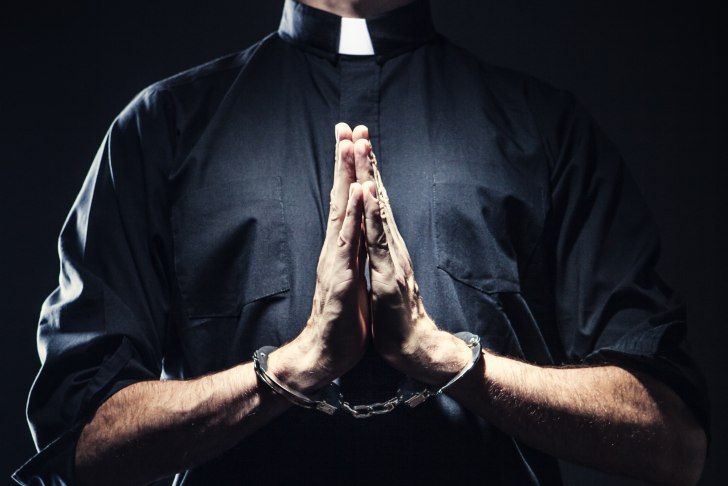 Pedophile-Priest.jpg