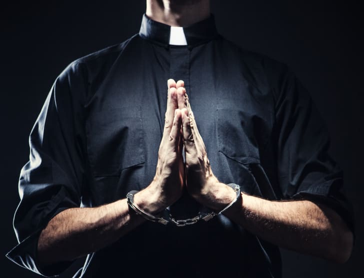Pedophile-Priest.jpg